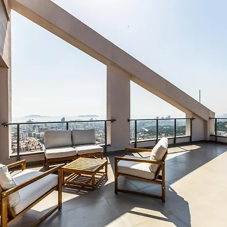 Flat W Sea View Terrace Near Metro In Maltepe *