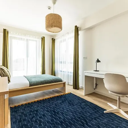 Flat W Sea View Terrace Near Metro In Maltepe *