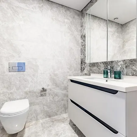Daire Flat W Sea View Terrace Near Metro In Maltepe İstanbul