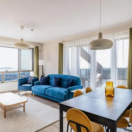 Flat W Sea View Terrace Near Metro In Maltepe Appartement Istanboel